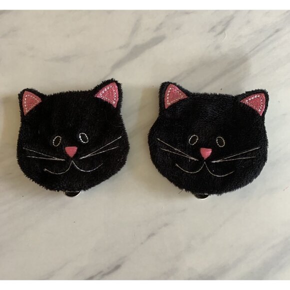 Handcrafted Kitten Mitten Clips - Picture 1 of 3